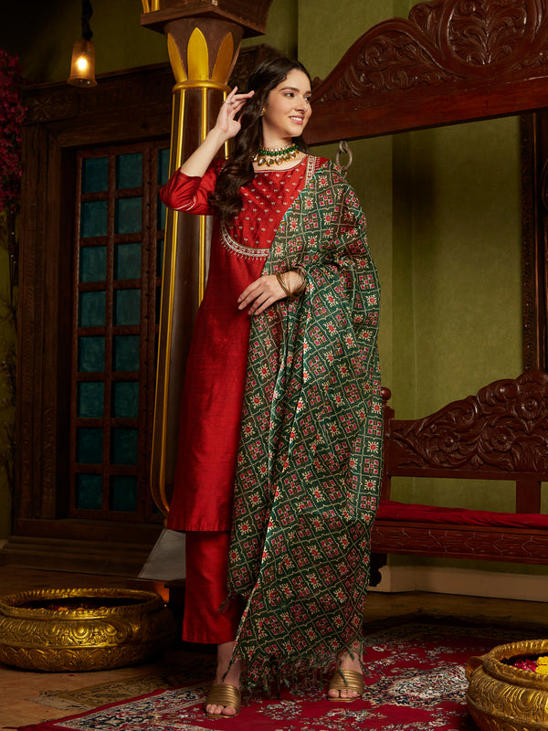 Ethnic Motif Embroidered Straight Zari Kurta & Trouser With Dupatta
