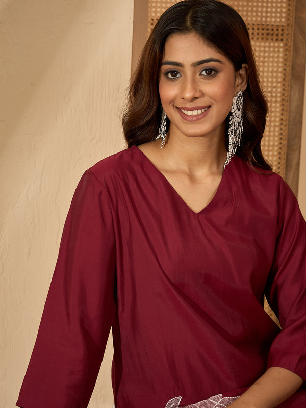 Ishara – Embroidered Tunic & Trouser Co-Ord Set with V-Neck Design